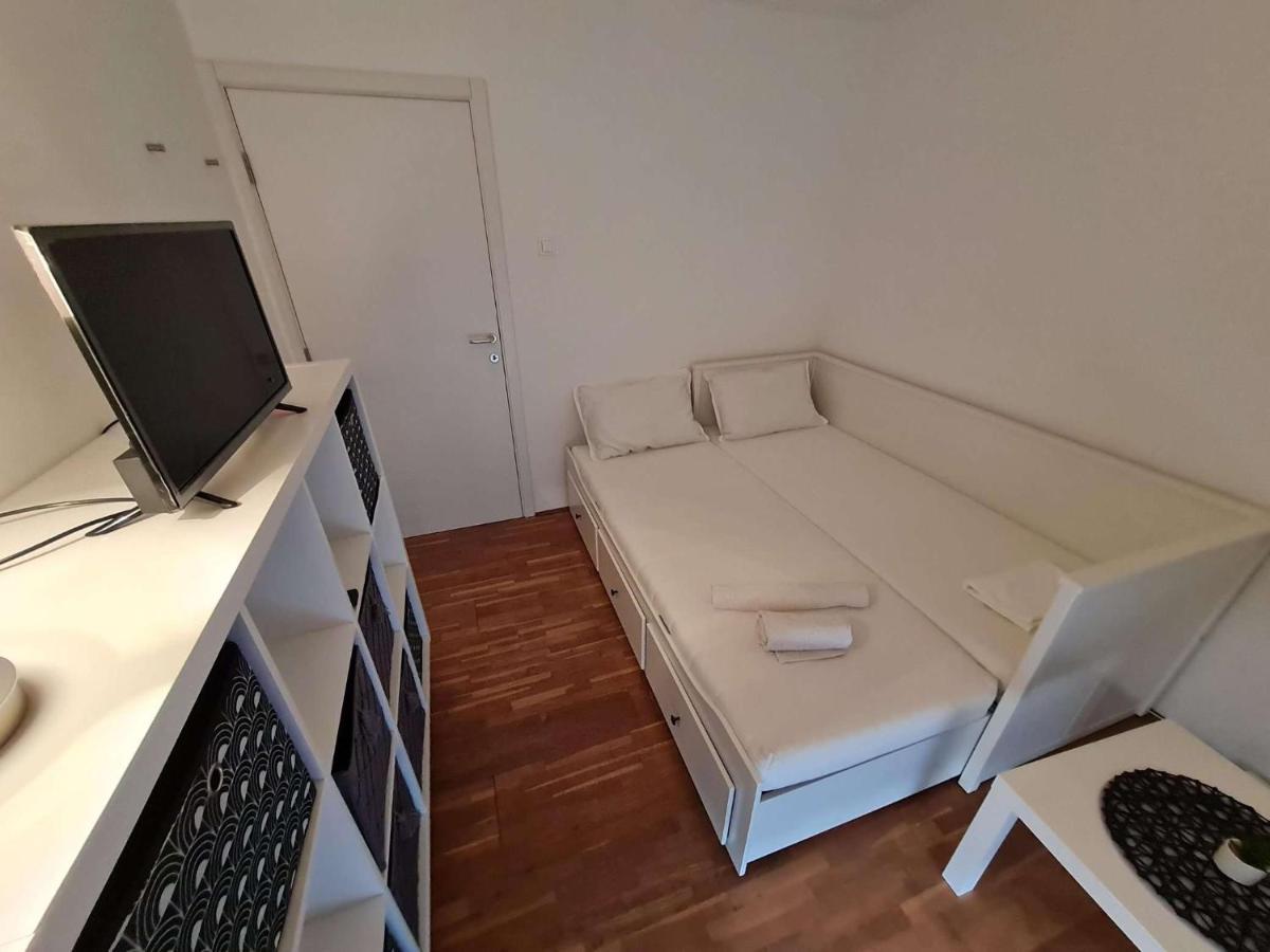 Apartmani Lovre I Zara Eksteriør bilde