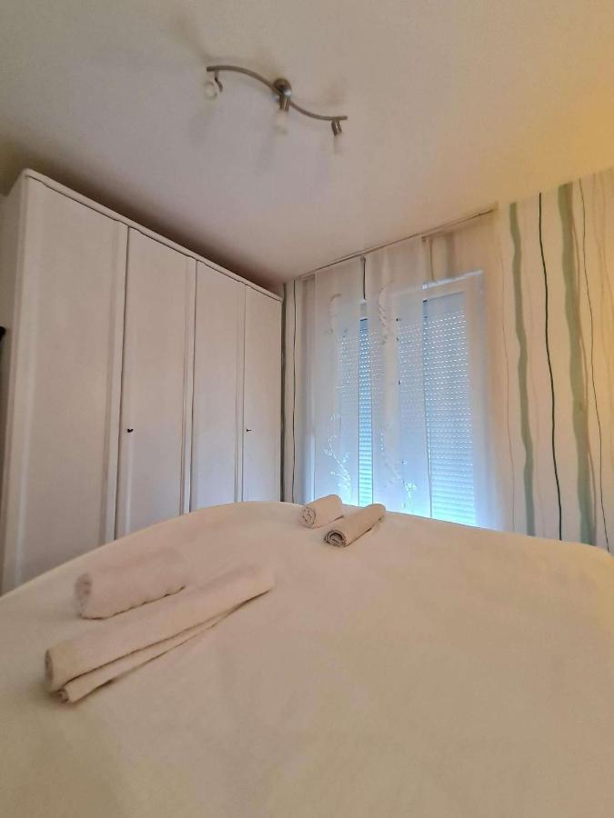 Apartmani Lovre I Zara Eksteriør bilde